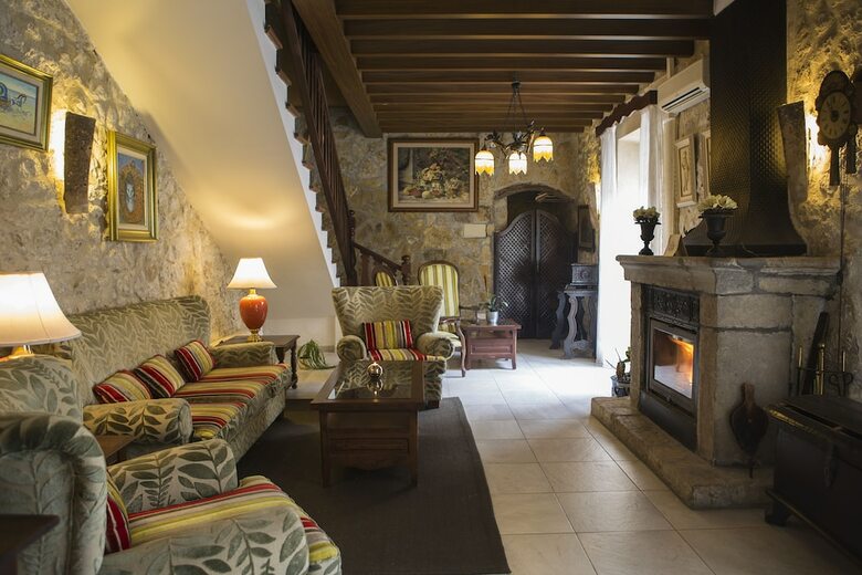 Hotel Rural Monnaber Nou & Spa