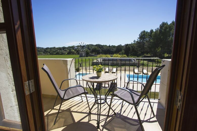 Hotel Rural Monnaber Nou & Spa