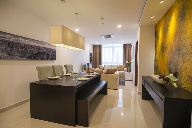 Aparthotel Platinum One Suites