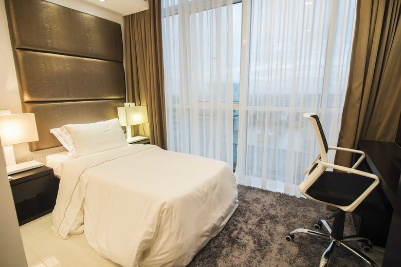 Aparthotel Platinum One Suites
