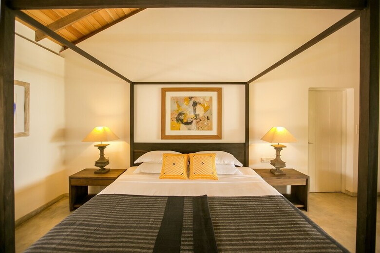 Hotel Villa Saffron Hikkaduwa