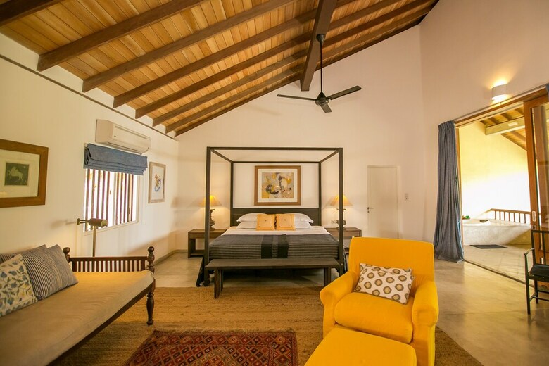 Hotel Villa Saffron Hikkaduwa