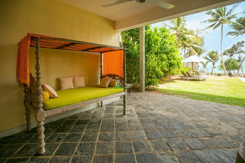Hotel Villa Saffron Hikkaduwa