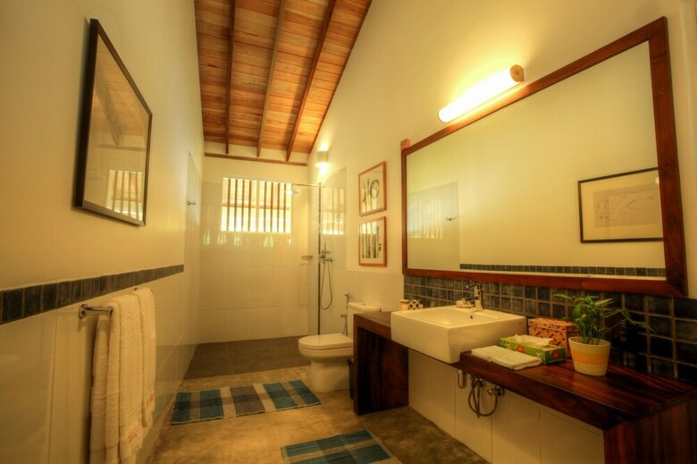 Hotel Villa Saffron Hikkaduwa