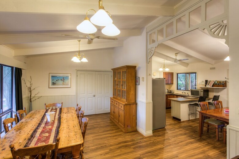 Bed & Breakfast Trawool Cottages & Farmstay