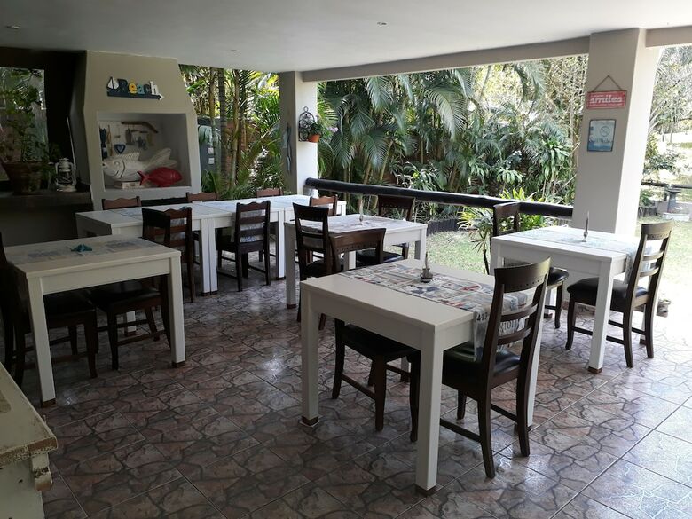 Hotel Sandpiper Guest House