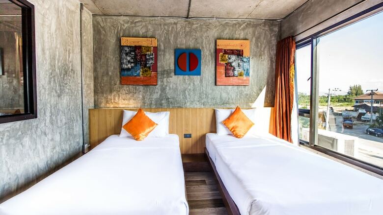 B2 Mahidol Boutique & Budget Hotel
