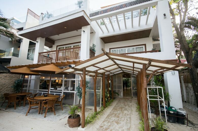 Hotel Sur Beach Resort Boracay