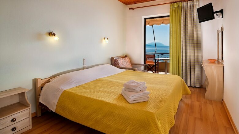 Apartamentos Pharos Rooms