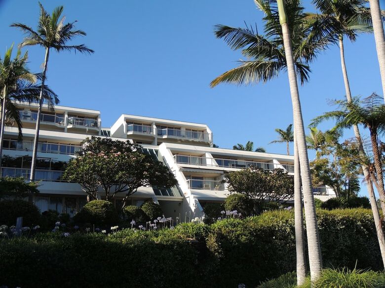 Hotel Charlesworth Bay Beach Resort