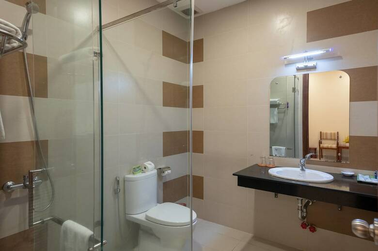 Airport Saigon Hotel