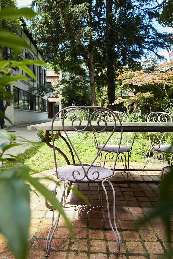 Hotel Eden Lodge Paris