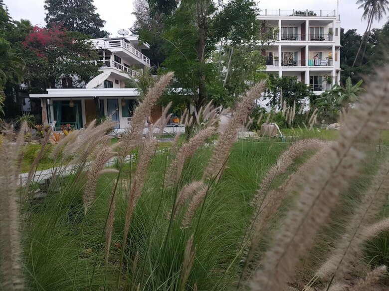 Hotel In Touch Resort