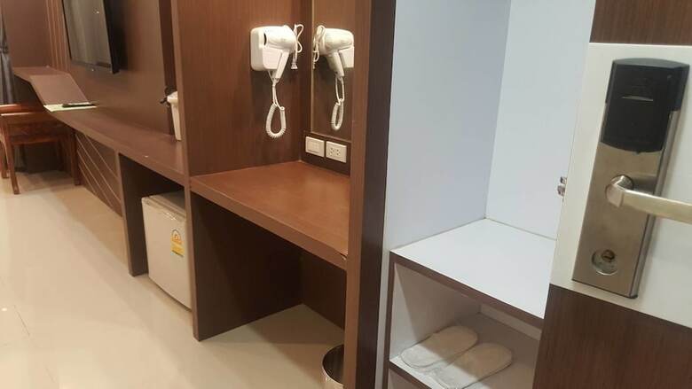 Ease Jomtien Hotel