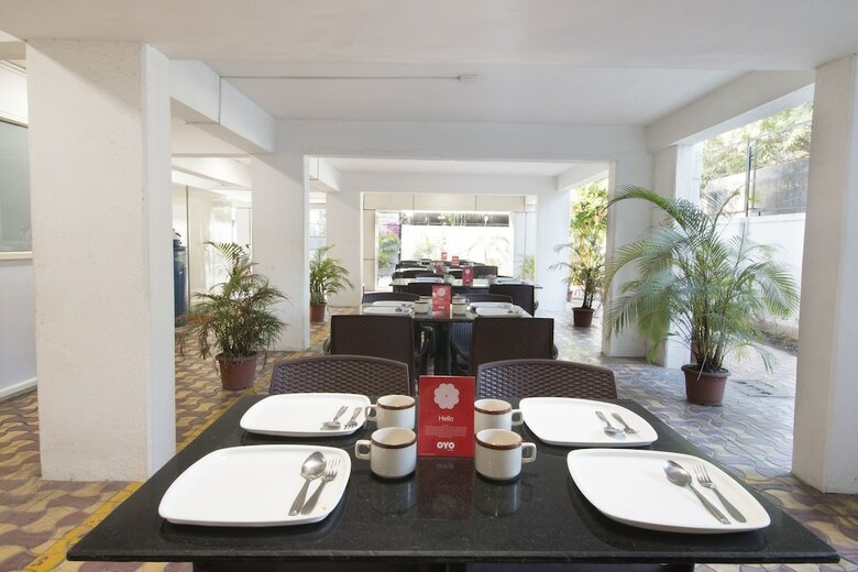 Hotel Oyo 1881 Cozy Nest