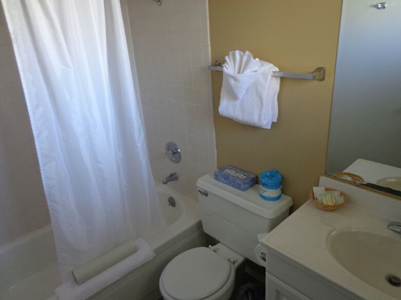 Hotel Ocean Shores Inn & Suites