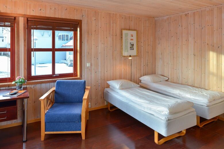 Hotel Gr�nnbuene