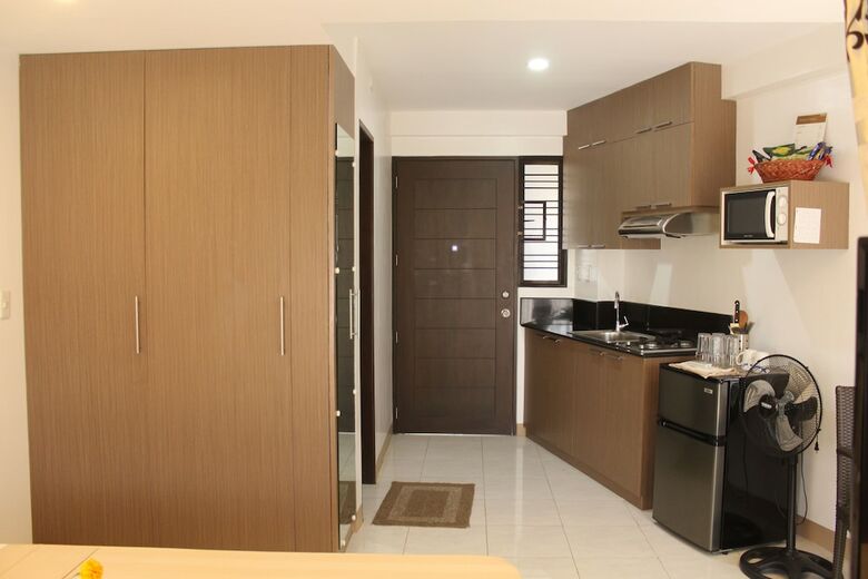 Hotel Anahaw Studio Suites