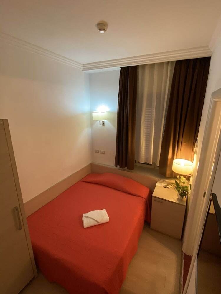 Hotel Booking House