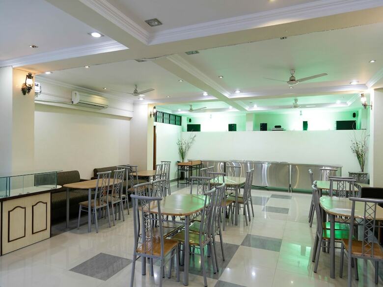 Oyo 2730 Hotel Ethnic Residency