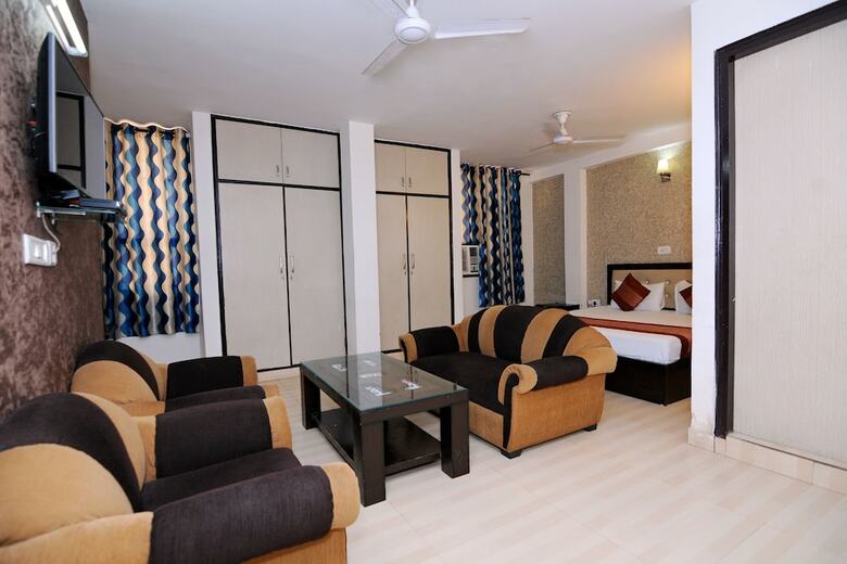 Oyo 2041 Hotel Silver Land