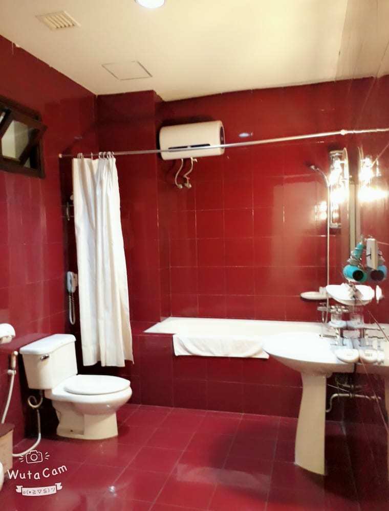 My Tra Riverside Hotel