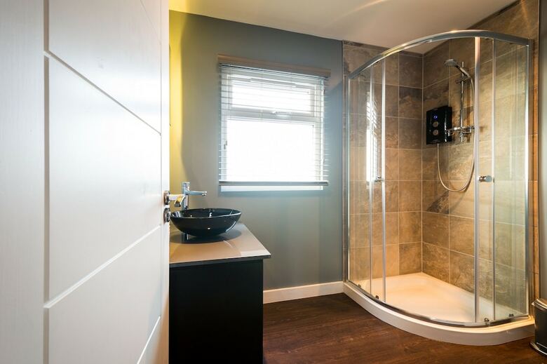 Aaron Wise Serviced Apartments