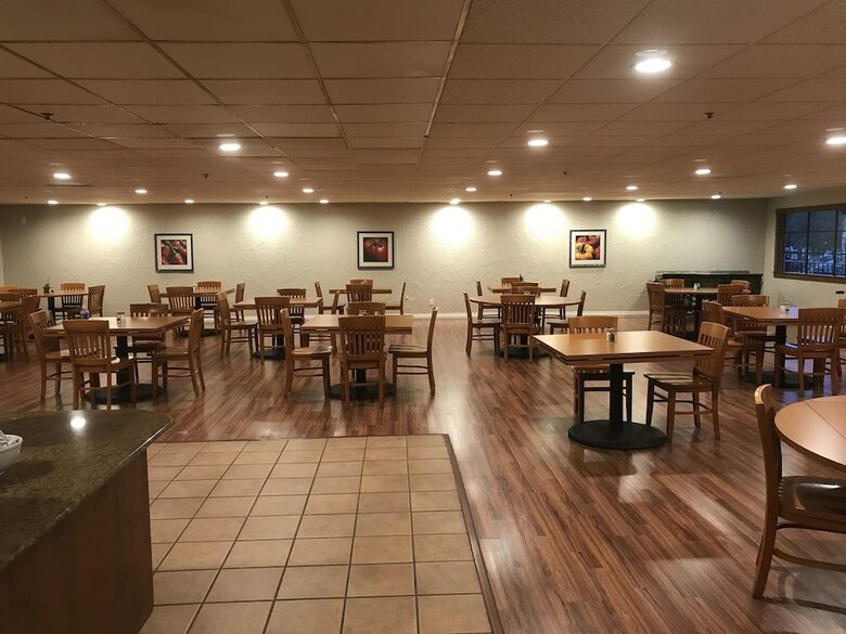 Hotel Channel Islands Inn