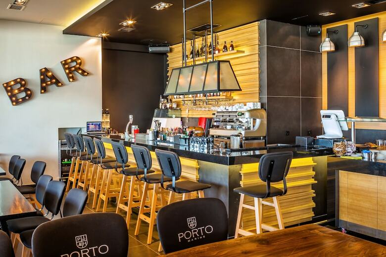 Porto Marine Hotel
