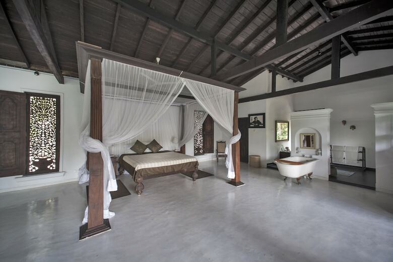 Villa Mandalay
