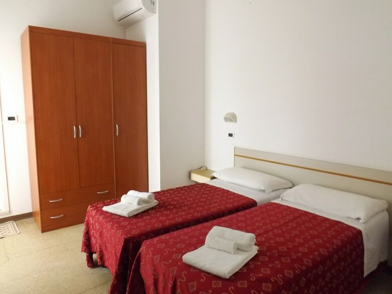 Hotel Edward