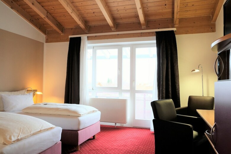 Hotel Konrad Poetzel Holzkirchen