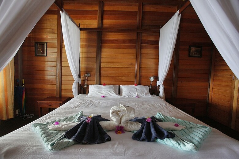 Hotel Onong Resort