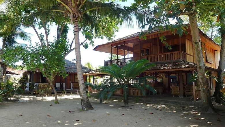 Hotel Onong Resort