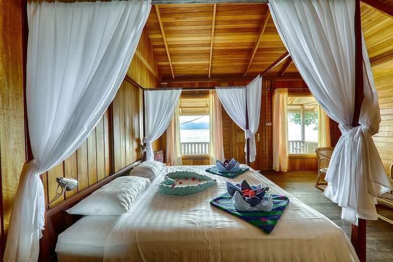 Hotel Onong Resort