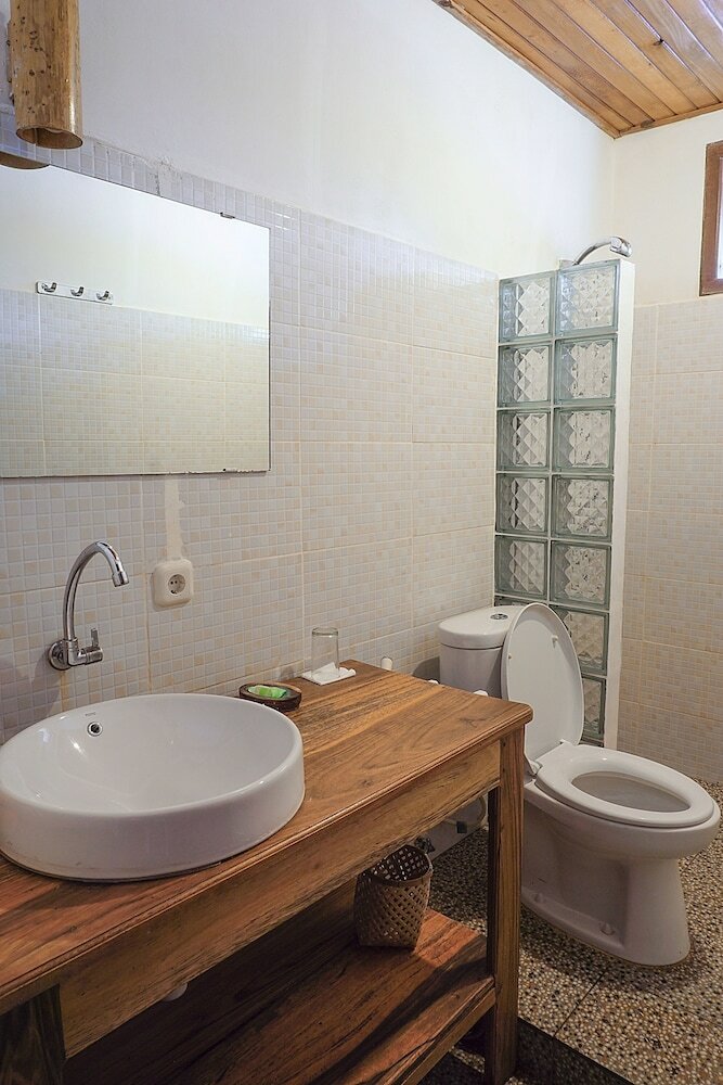 Hotel Onong Resort