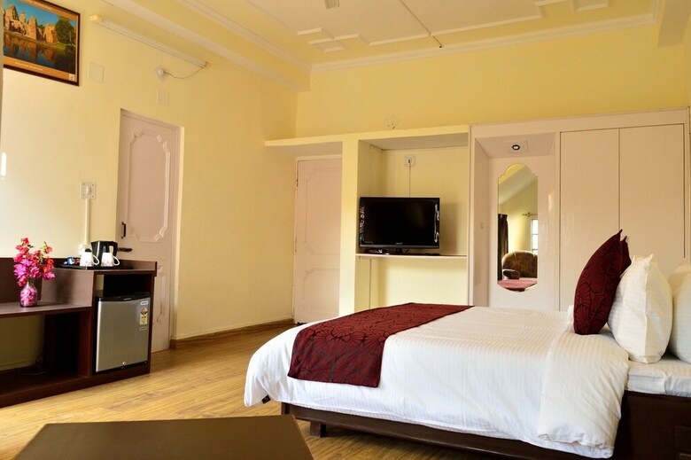 Hotel Dee Jay Resort