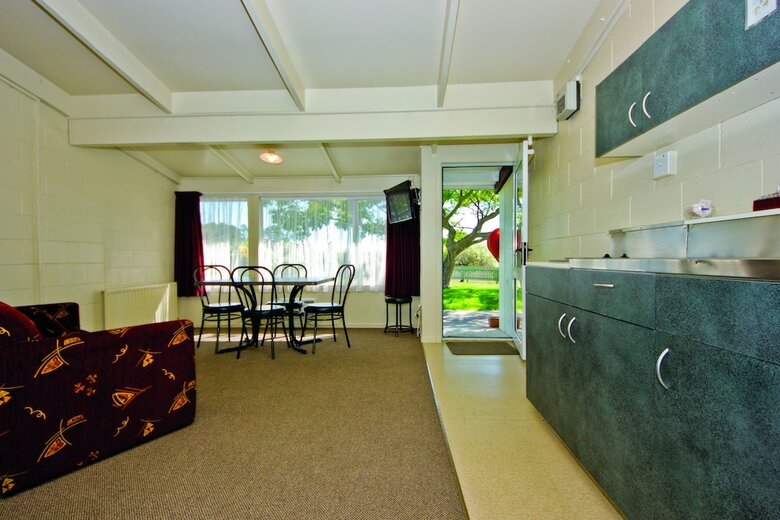 Tahuna Beach Kiwi Holiday Park & Motel