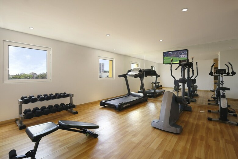 Hotel Holiday Inn Express Nashik Indira Nagar