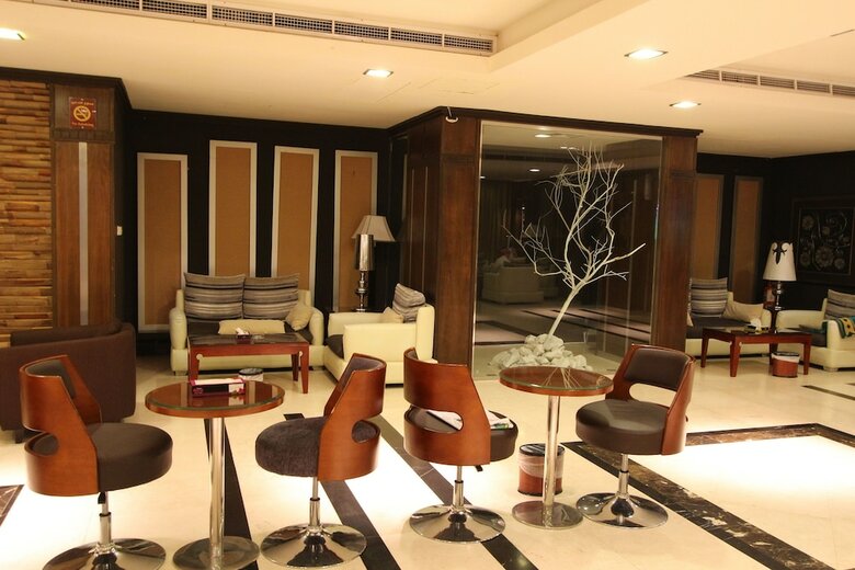 Aparthotel Orans Suites 4