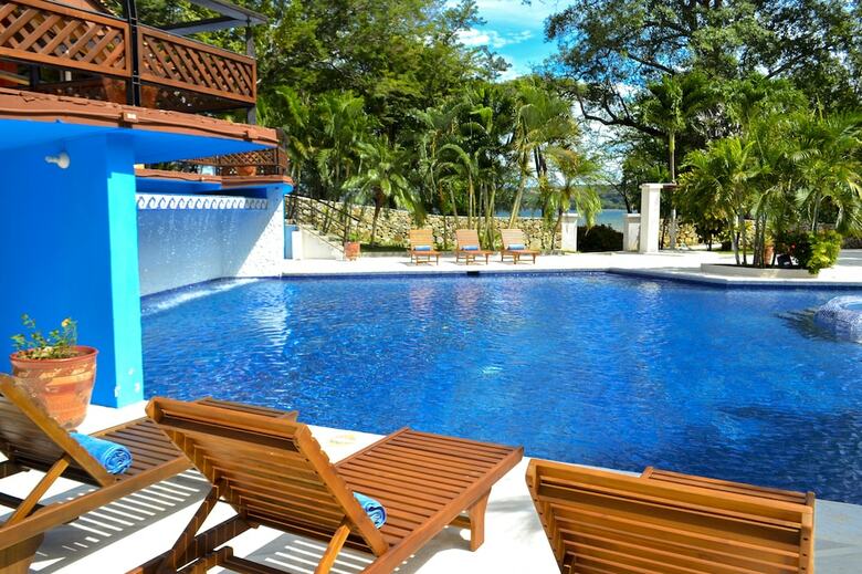 Papagayo Golden Palms Beachfront Hotel