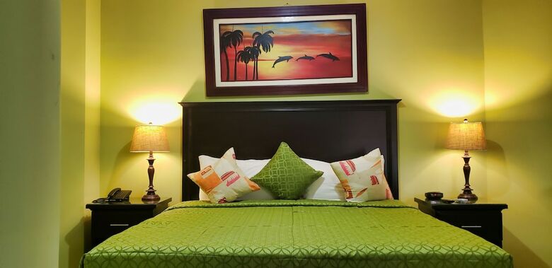 Papagayo Golden Palms Beachfront Hotel