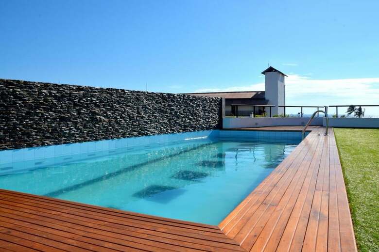 Refresh Hotel