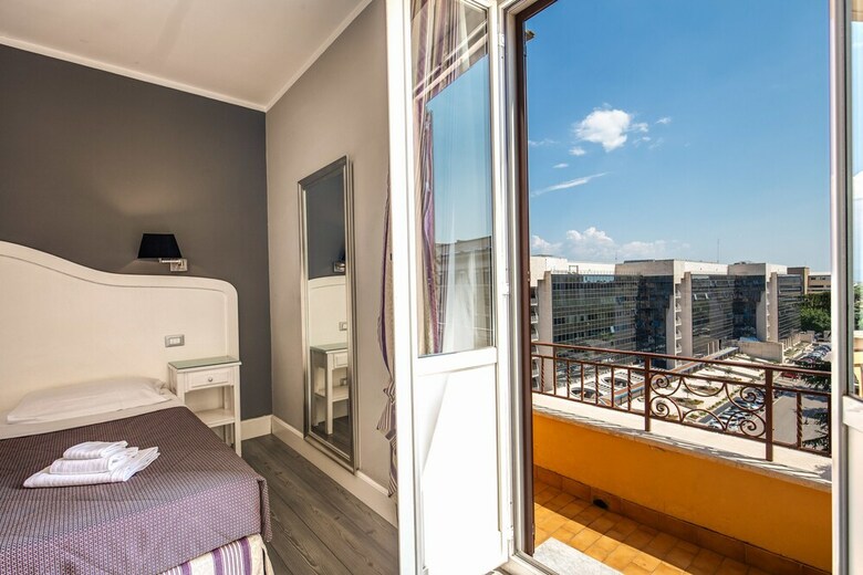 Hotel Suite Castrense