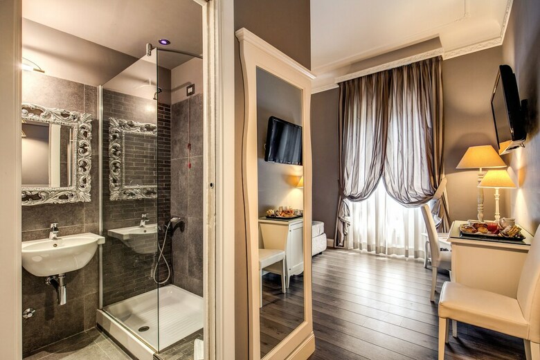 Hotel Suite Castrense