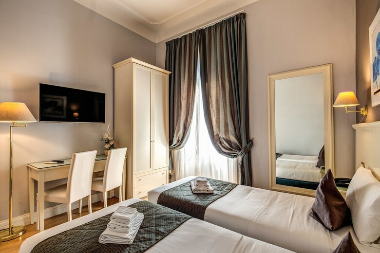 Hotel Suite Castrense