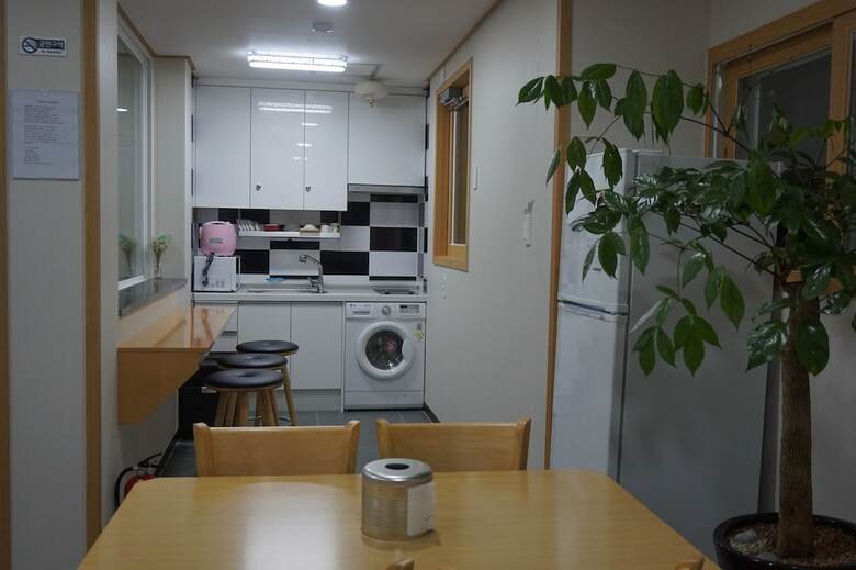 Dongwon Hotel