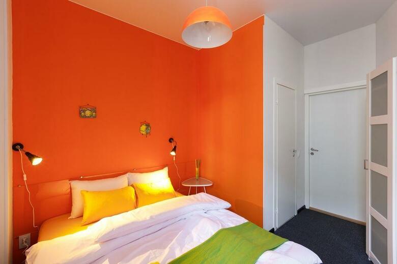 Station Hotel M19