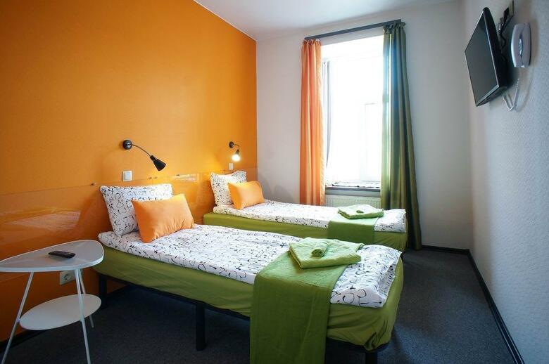 Station Hotel M19