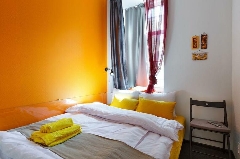 Station Hotel M19
